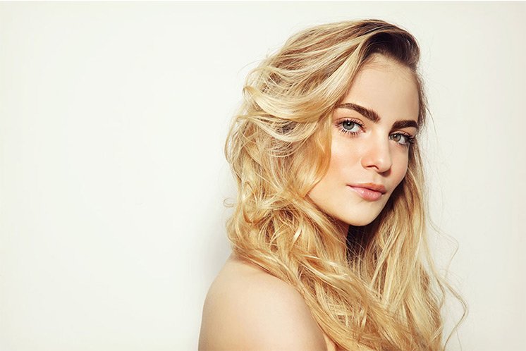 Capelli biondi luminosi