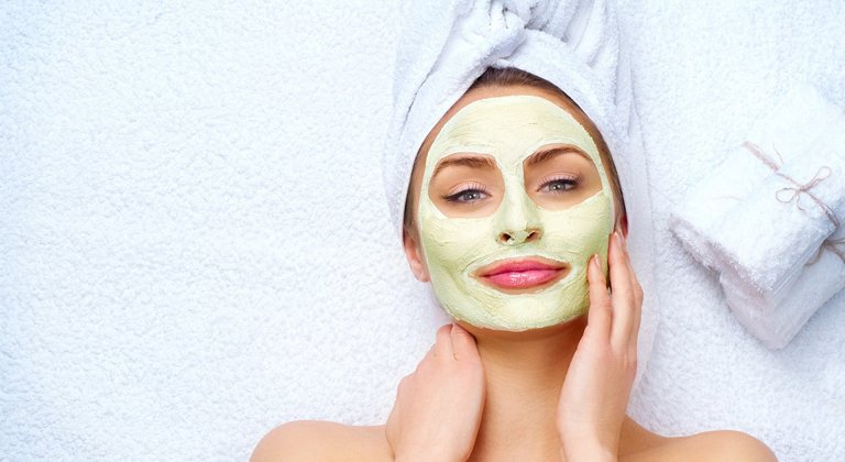 Maschera Argilla Bianca Proprieta Ed Usi Per La Tua Pelle