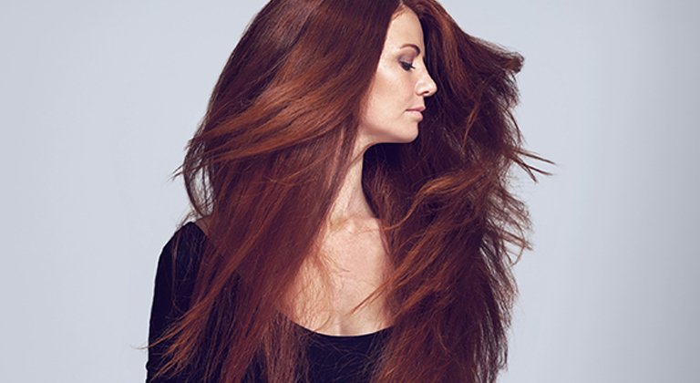 Donna capelli riflessante rame