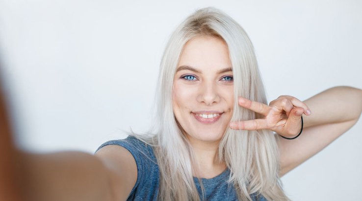 Capelli Biondo Platino Colorazione Perfetta Anche A Casa