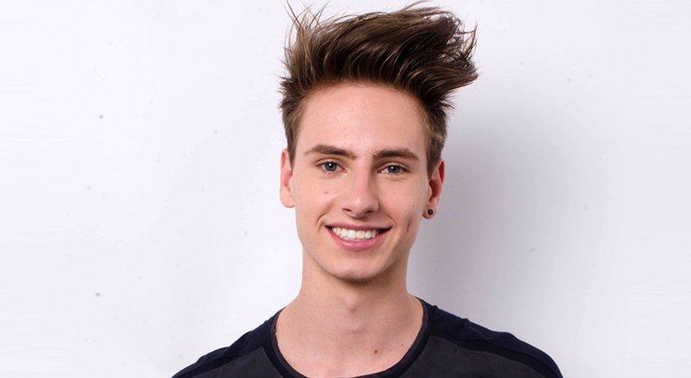 Capelli spettinati uomo