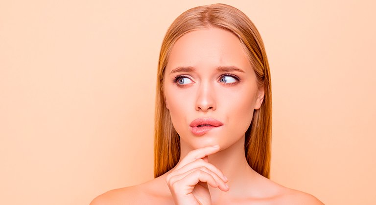 pelle con imperfezioni