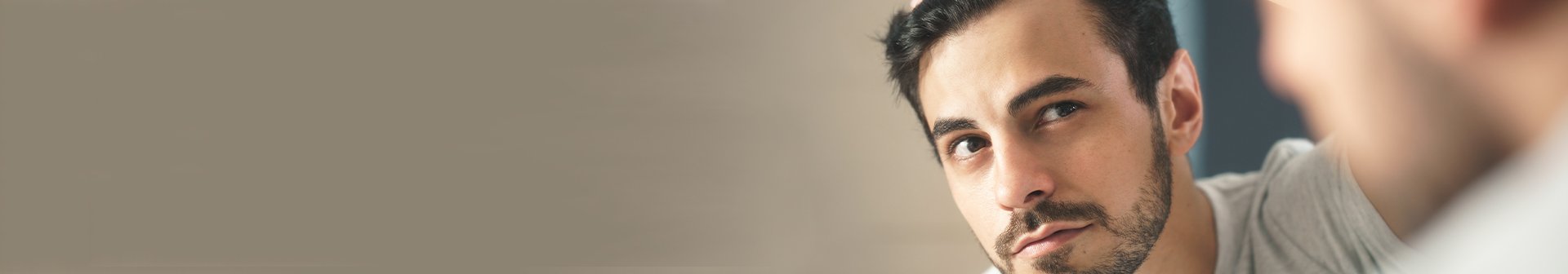 Cause e Rimedi nella Caduta da rottura dei Capelli negli Uomini