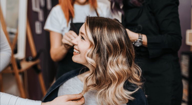 Biondo scuro chi sta bene mobile