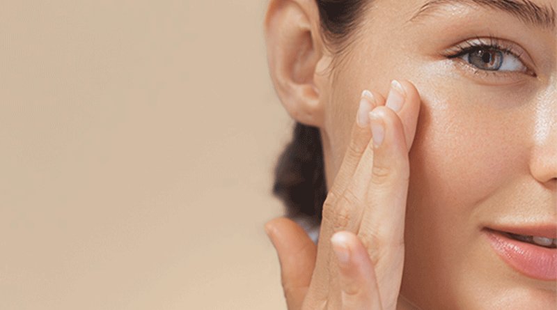 Tutti i segreti e consigli per una pelle del viso sempre idratata-1