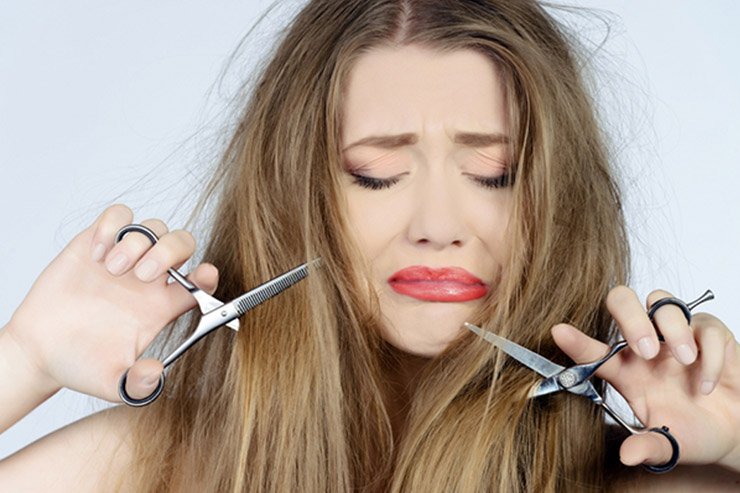 tagliare punte capelli