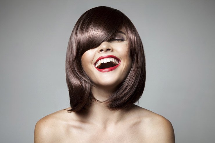 capelli corti ciuffo