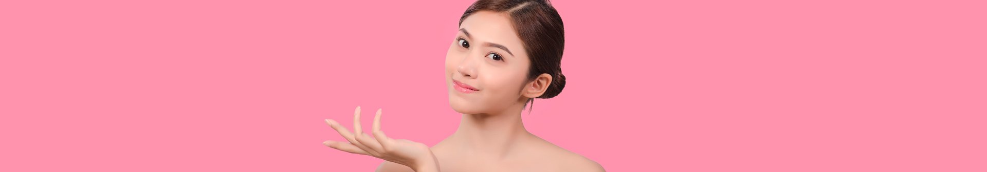 Ragazza asiatica dubbiosa