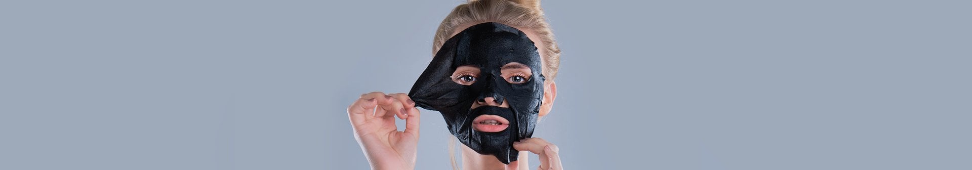 Maschera in tessuto nera