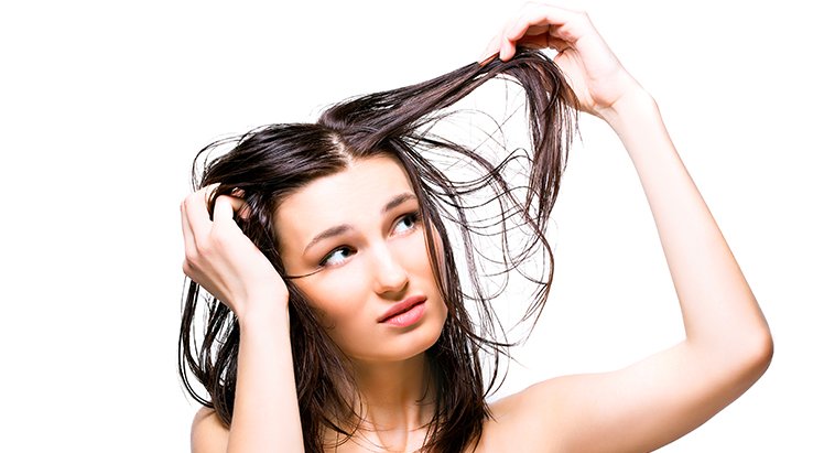 capelli grassi