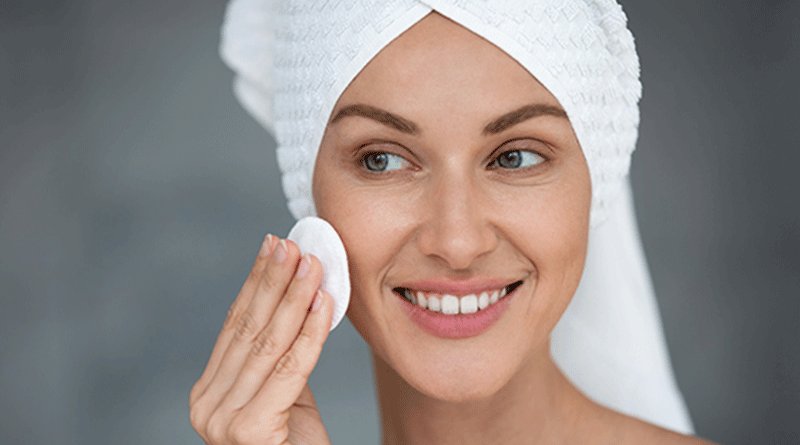 La guida alla skincare serale perfetta