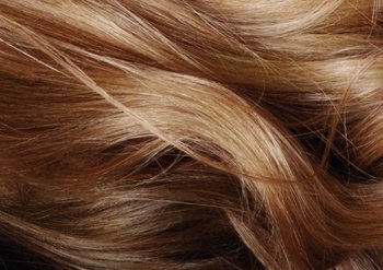 Trattamento nutriente capelli